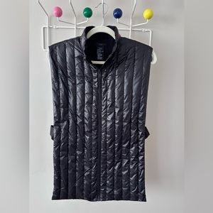GREAT CONDITION. Puffer vest, COS M/L.